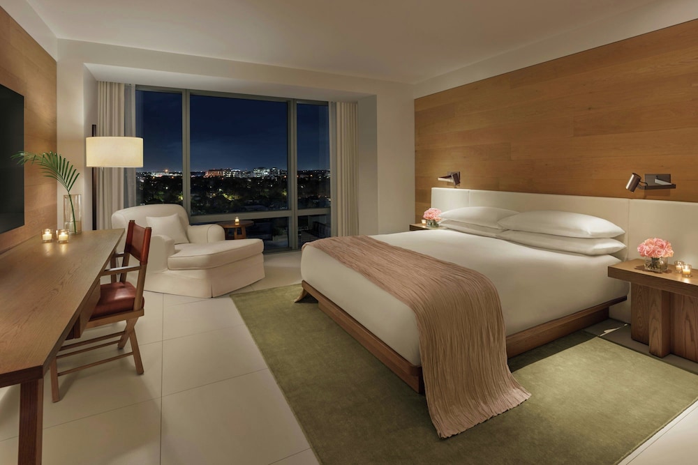 The Miami Beach EDITION — Hotel rooms in Miami, Florida