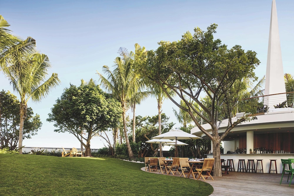 The Miami Beach EDITION — Restaurant & bars in Miami, Florida