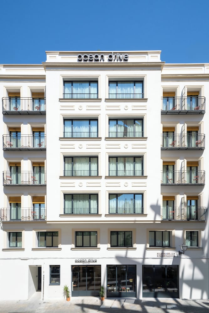 Ocean Drive Sevilla — Hotel building in Seville, Andalusia