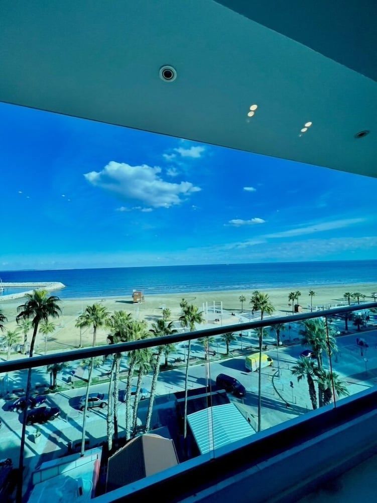 Aphrodite Plaza