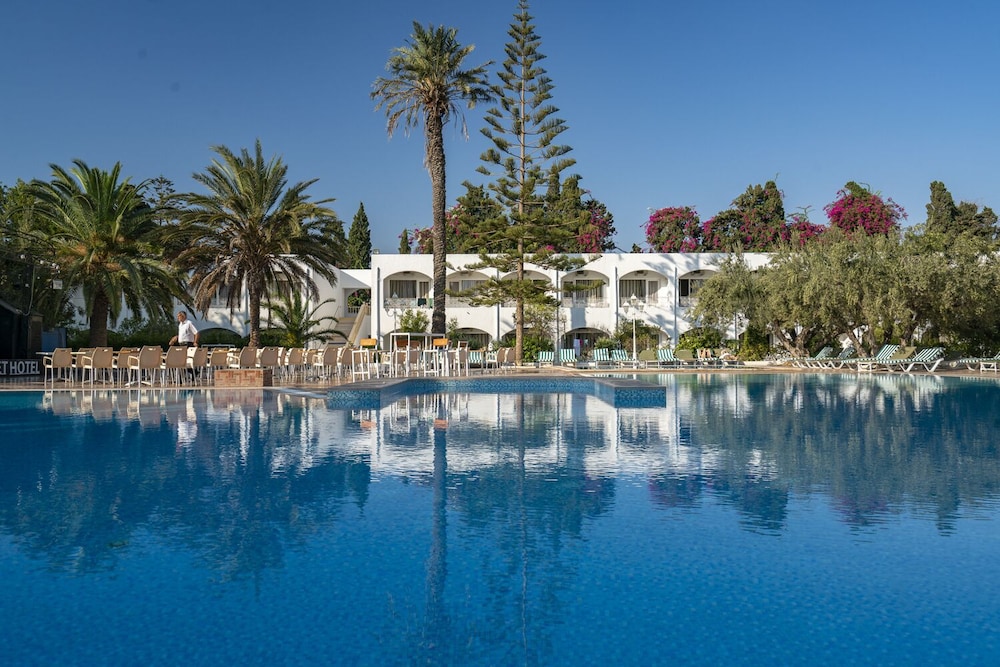 Le Hammamet Hotel & Spa — Swimming pool in Hammamet, Nabeul