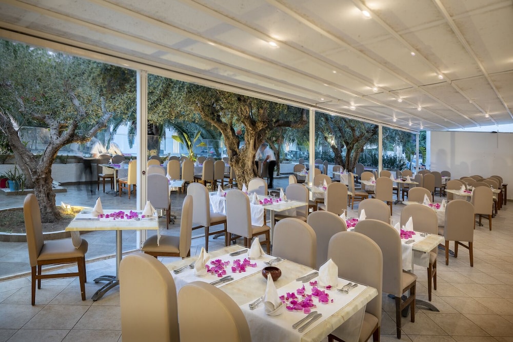Le Hammamet Hotel & Spa — Restaurant & bars in Hammamet, Nabeul