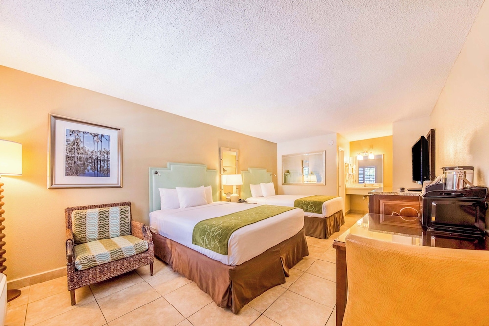 Seasons Florida Resort — Hotel rooms in Kissimmee, Florida