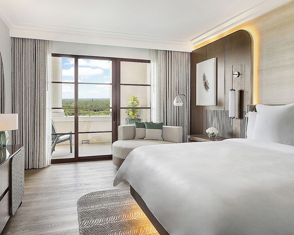 Four Seasons Resort Orlando at WALT DISNEY WORLD® Resort — Hotel rooms in Walt Disney World Resort, Florida