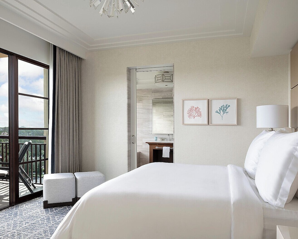 Four Seasons Resort Orlando at WALT DISNEY WORLD® Resort — Hotel rooms in Walt Disney World Resort, Florida