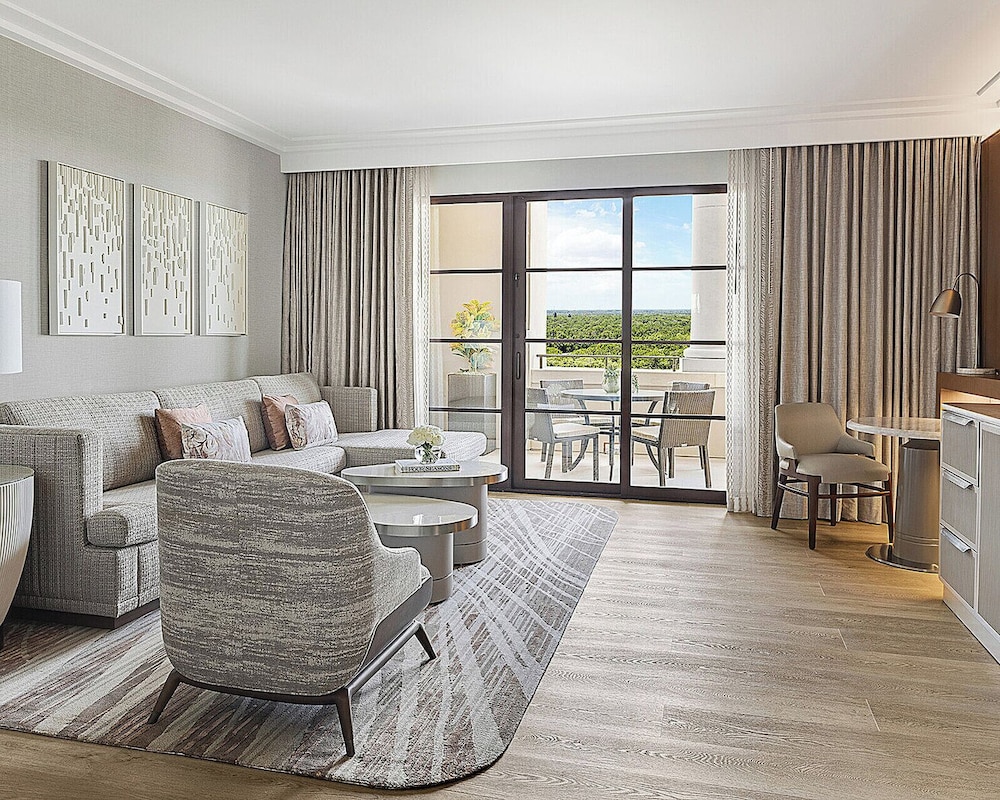 Four Seasons Resort Orlando at WALT DISNEY WORLD® Resort — Hotel rooms in Walt Disney World Resort, Florida