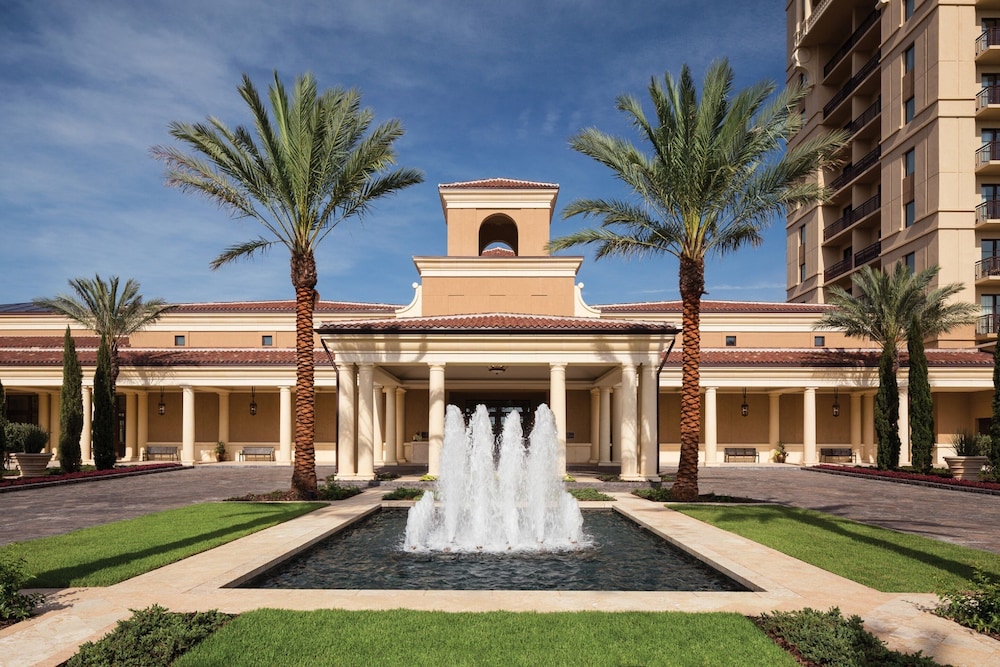 Four Seasons Resort Orlando at WALT DISNEY WORLD® Resort — Hotel building in Walt Disney World Resort, Florida