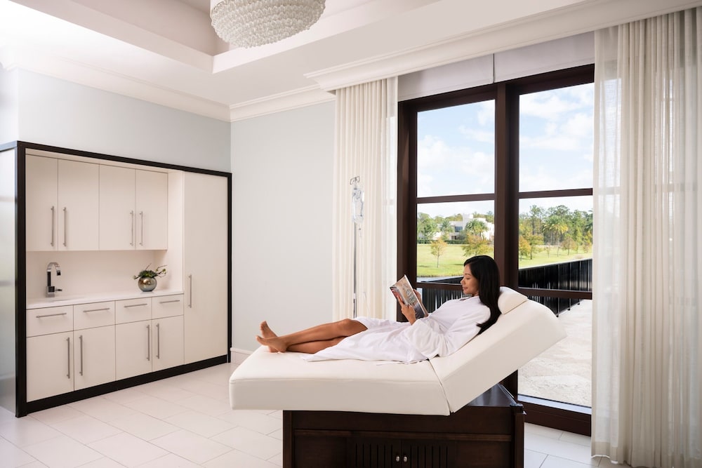 Four Seasons Resort Orlando at WALT DISNEY WORLD® Resort — Hotel rooms in Walt Disney World Resort, Florida