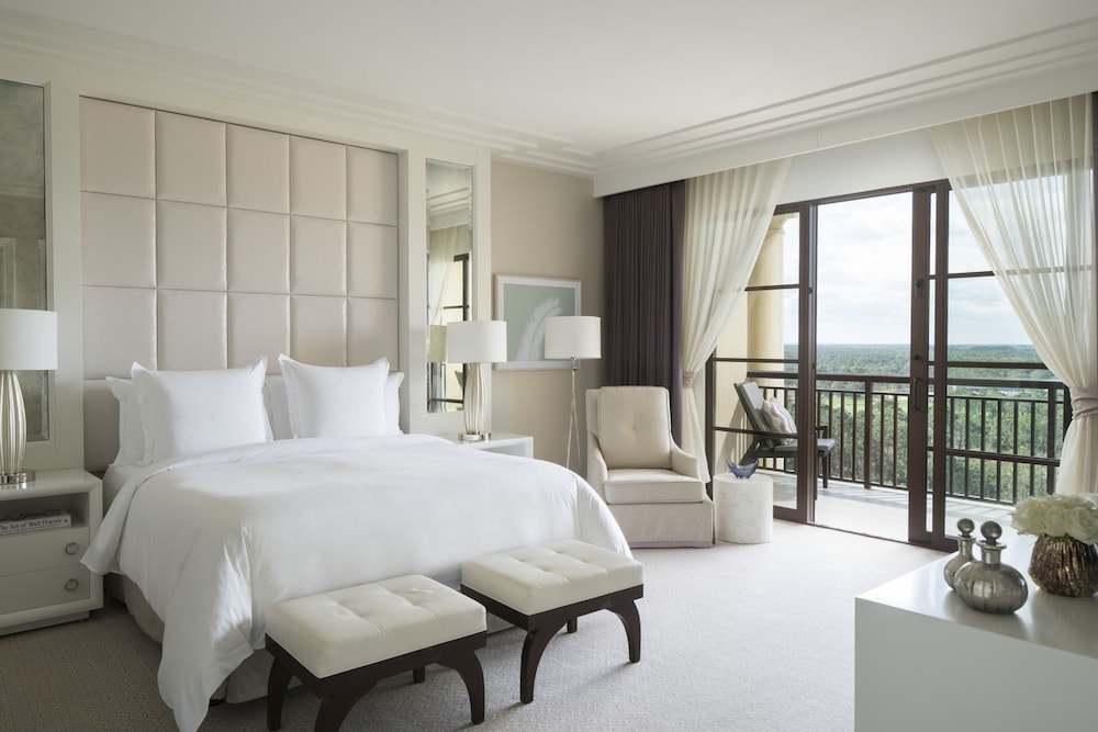 Four Seasons Resort Orlando at WALT DISNEY WORLD® Resort — Hotel rooms in Walt Disney World Resort, Florida