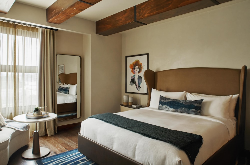 Hotel Figueroa, Unbound Collection by Hyatt — Hotel rooms in Los Angeles, California