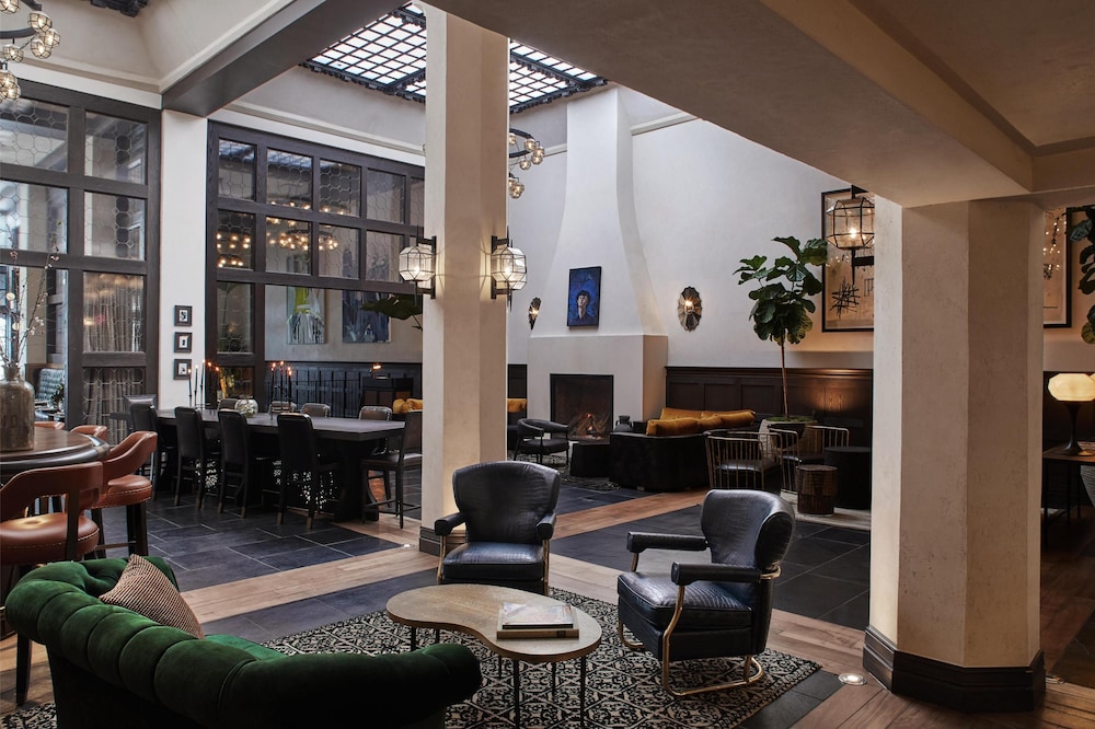 Hotel Figueroa, Unbound Collection by Hyatt — Restaurant & bars in Los Angeles, California