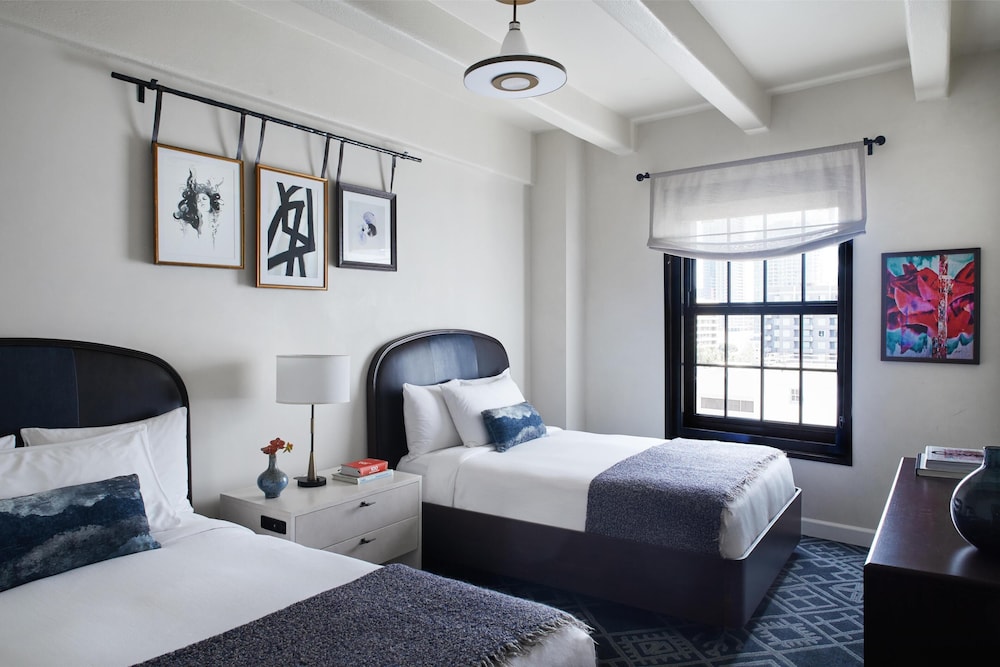 Hotel Figueroa, Unbound Collection by Hyatt — Hotel rooms in Los Angeles, California