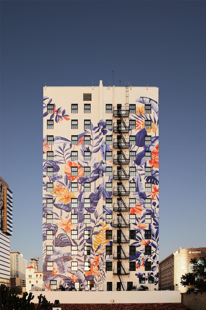 Hotel Figueroa, Unbound Collection by Hyatt — Hotel building in Los Angeles, California