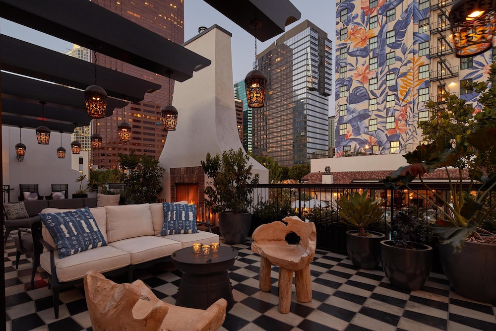 Hotel Figueroa, Unbound Collection by Hyatt — Restaurant & bars in Los Angeles, California