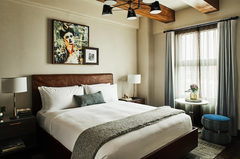 Hotel Figueroa, Unbound Collection by Hyatt — Hotel rooms in Los Angeles, California