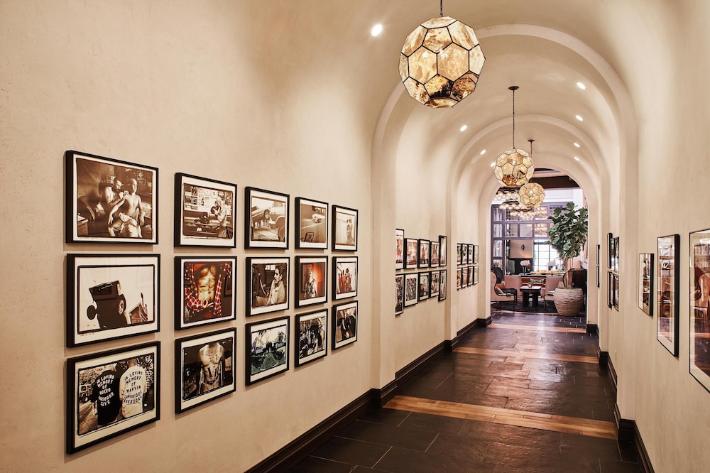 Hotel Figueroa, Unbound Collection by Hyatt — Hotel building in Los Angeles, California