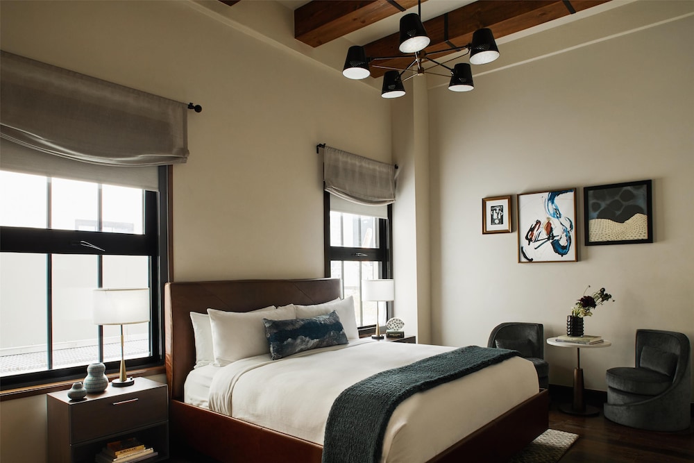 Hotel Figueroa, Unbound Collection by Hyatt — Hotel rooms in Los Angeles, California