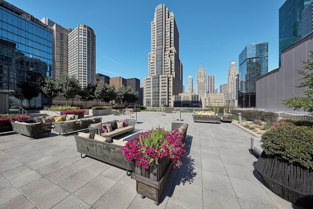 Loews Chicago Hotel — Hotel building in Chicago, Illinois