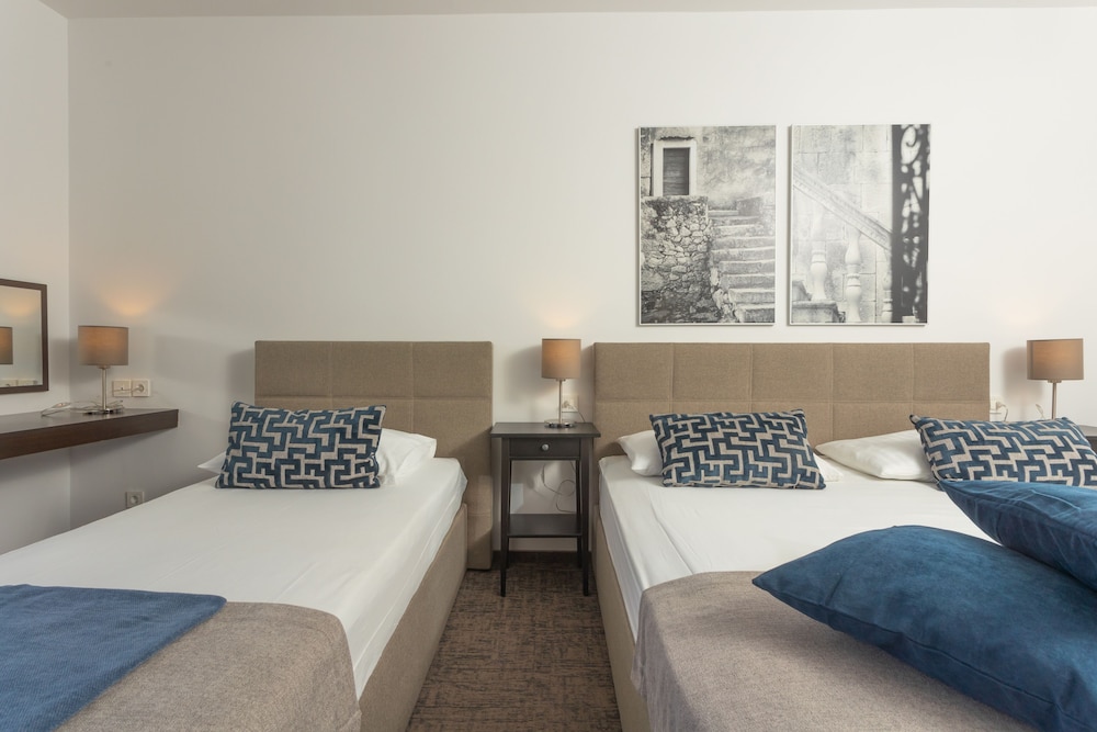 Villa Arausa — Hotel rooms in Vodice, Šibenik-Knin