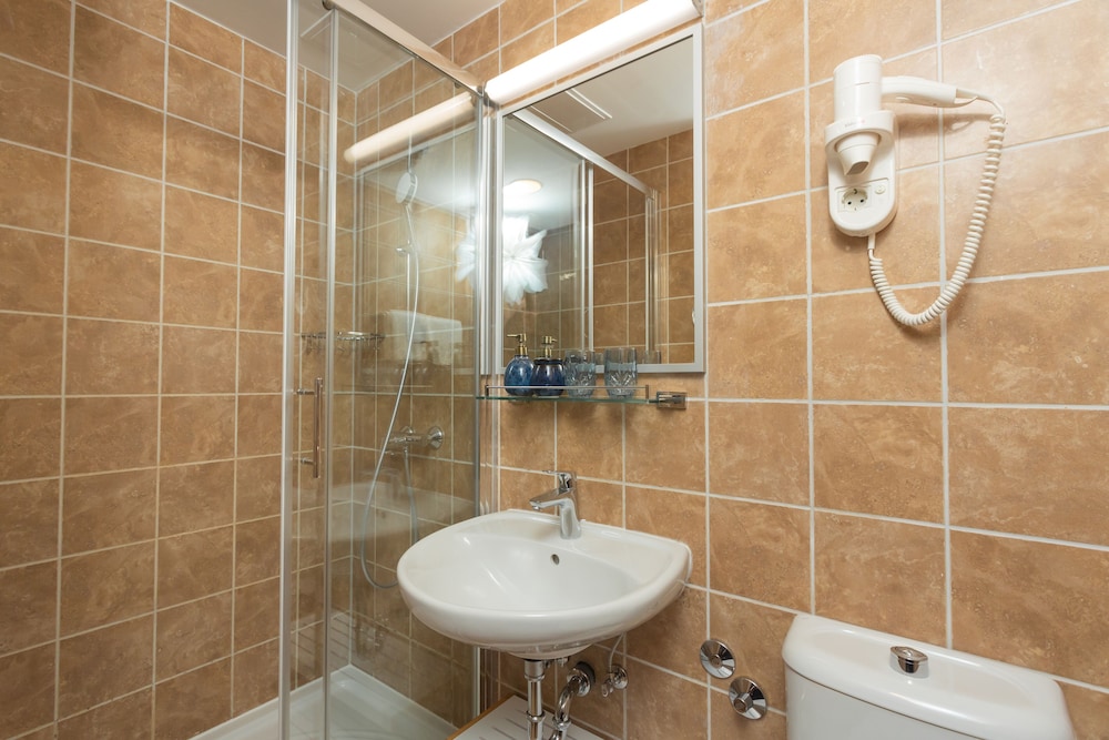 Villa Arausa — Hotel rooms in Vodice, Šibenik-Knin