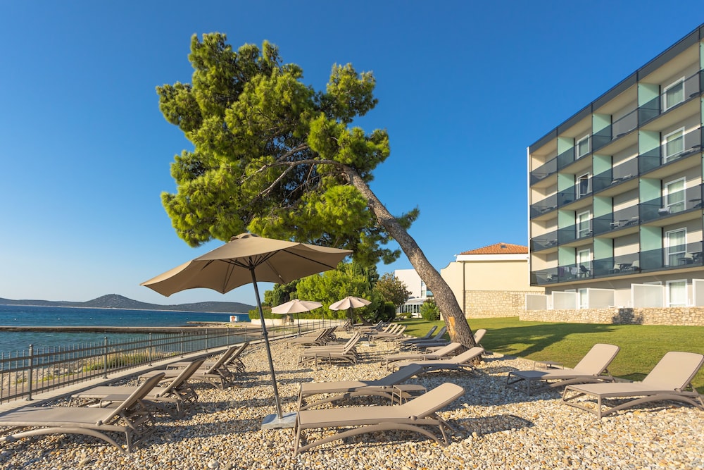 Villa Arausa — Beach in Vodice, Šibenik-Knin