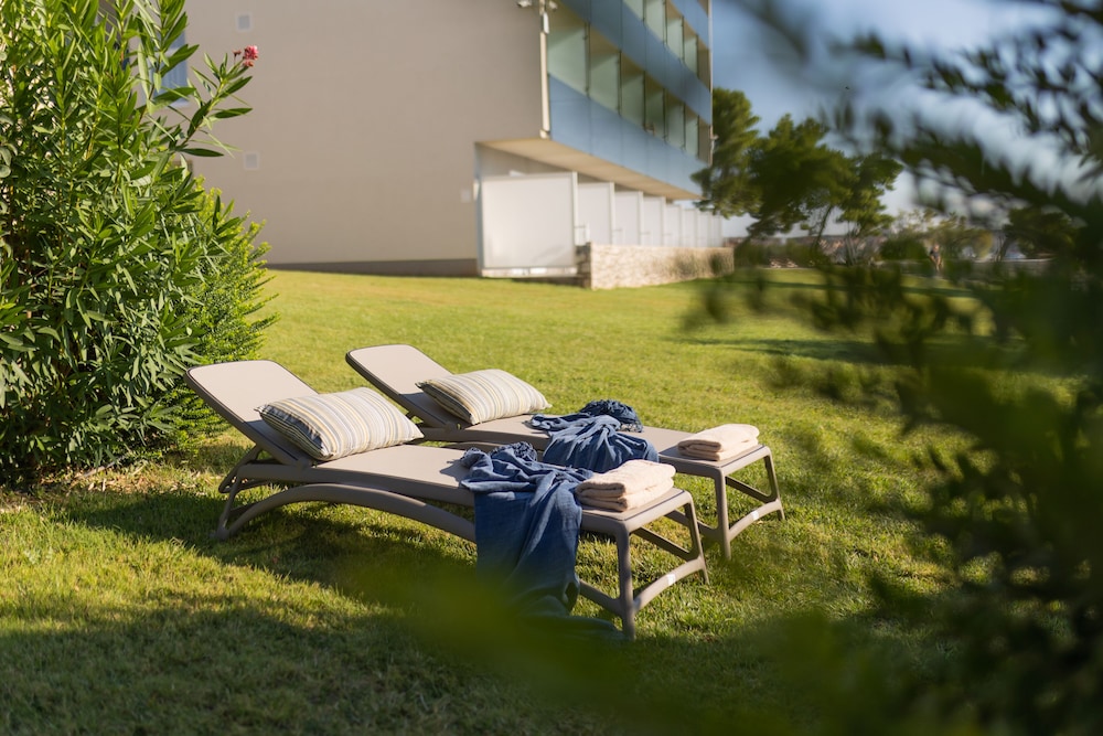 Villa Arausa — Hotel building in Vodice, Šibenik-Knin