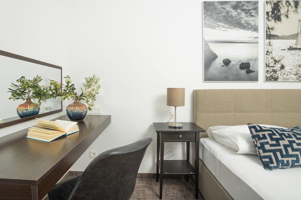 Villa Arausa — Hotel rooms in Vodice, Šibenik-Knin