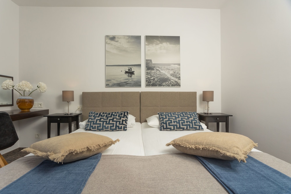 Villa Arausa — Hotel rooms in Vodice, Šibenik-Knin