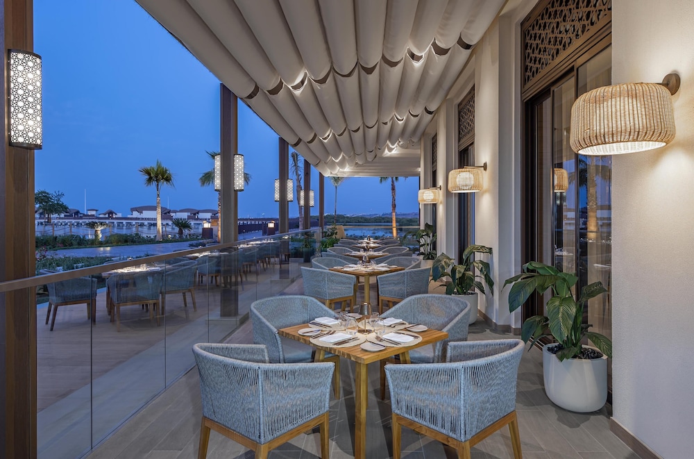Anantara Mina Ras Al Khaimah Resort — Restaurant & bars in Ras al Khaimah