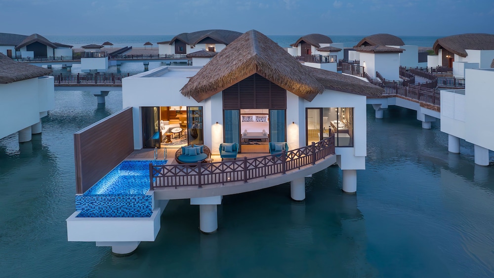 Anantara Mina Ras Al Khaimah Resort — Hotel building in Ras al Khaimah