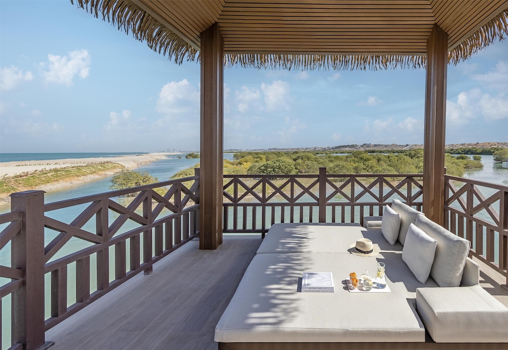 Anantara Mina Ras Al Khaimah Resort — Hotel rooms in Ras al Khaimah