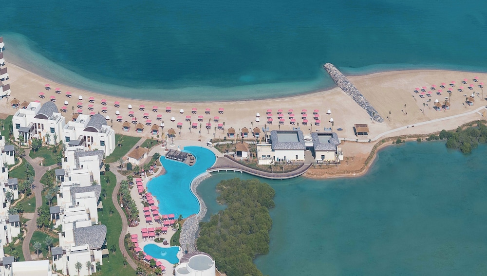 Anantara Mina Ras Al Khaimah Resort — Beach in Ras al Khaimah