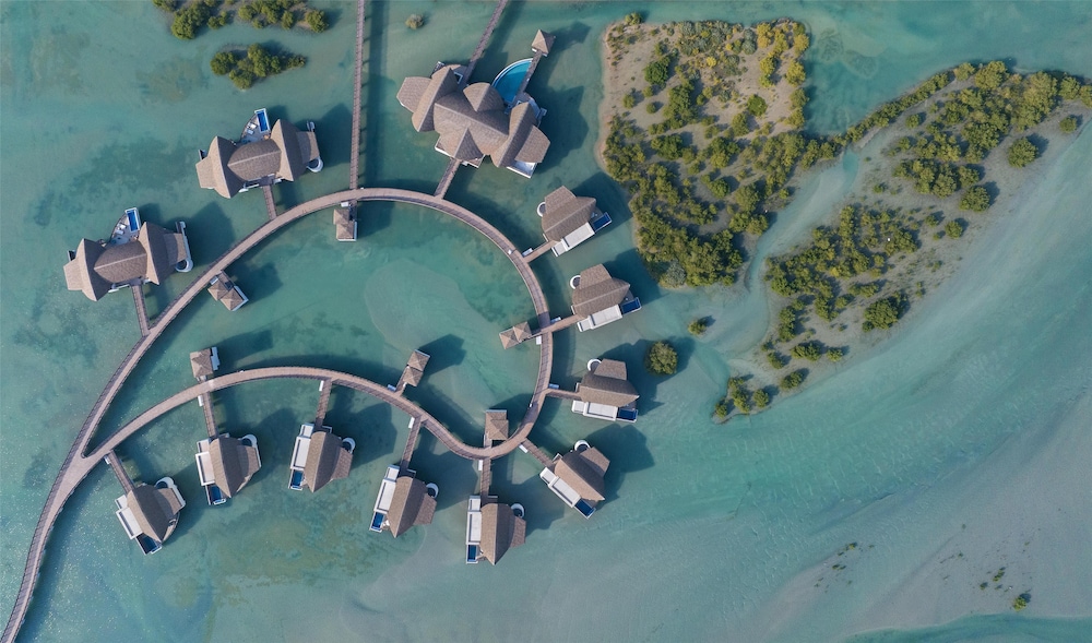 Anantara Mina Ras Al Khaimah Resort — Hotel building in Ras al Khaimah