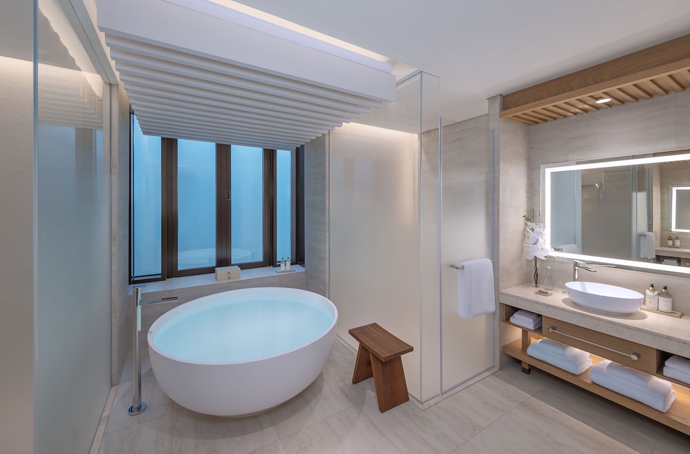 Anantara Mina Ras Al Khaimah Resort — Hotel rooms in Ras al Khaimah