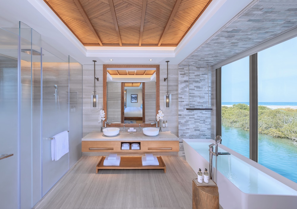 Anantara Mina Ras Al Khaimah Resort — Hotel rooms in Ras al Khaimah
