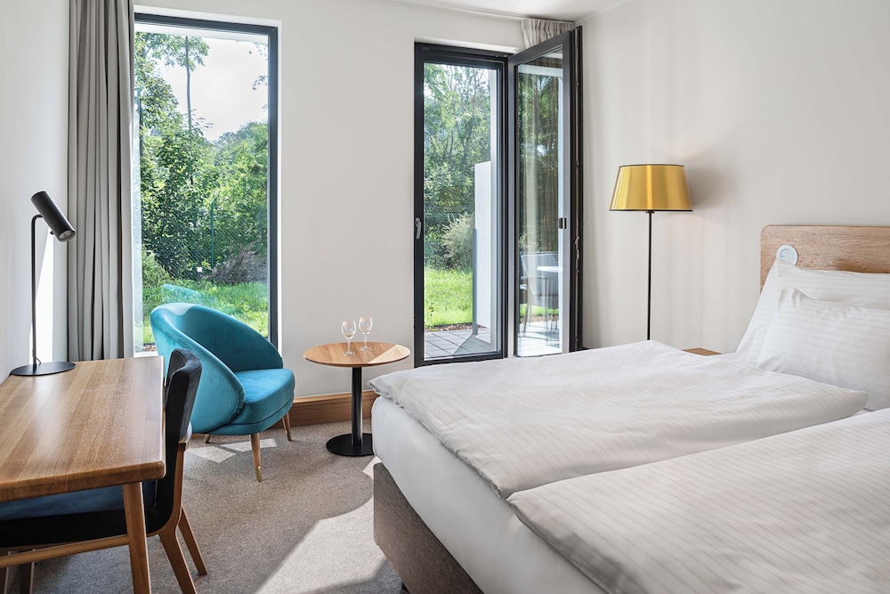 Hotel Golf Prague — Hotel rooms in Prague, Prague