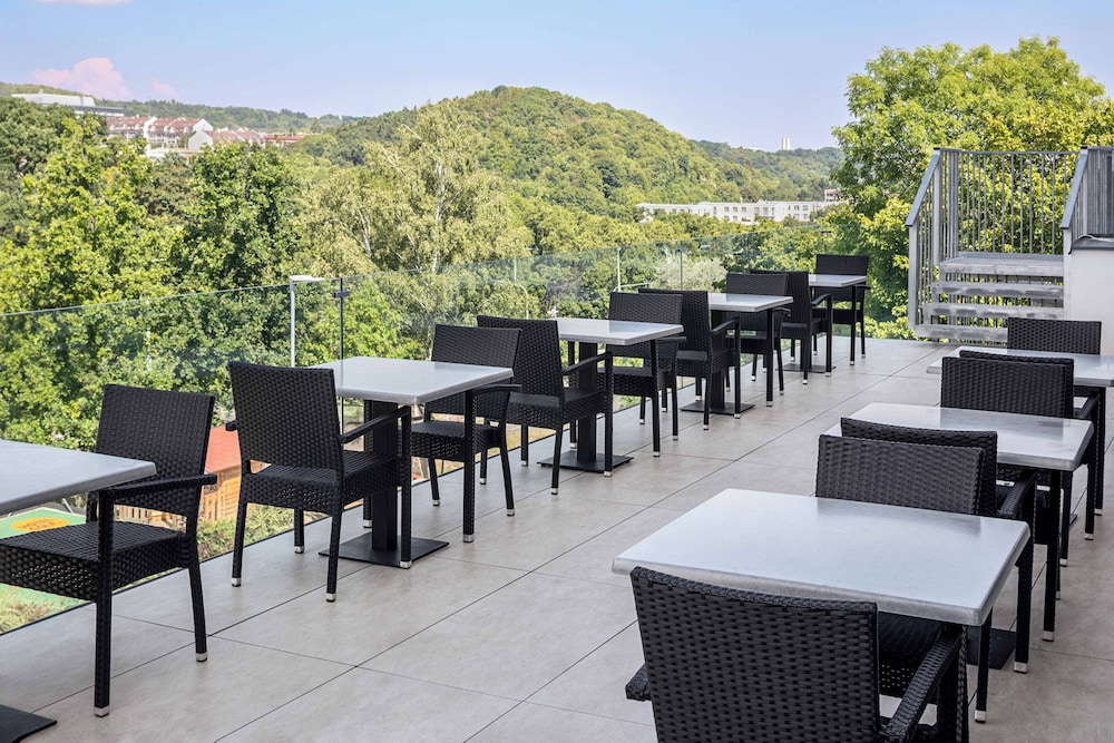 Hotel Golf Prague — Restaurant & bars in Prague, Prague