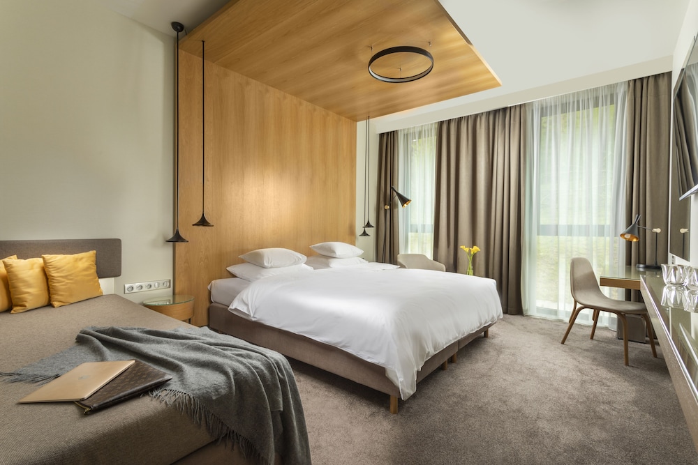 Hotel Golf Prague — Hotel rooms in Prague, Prague