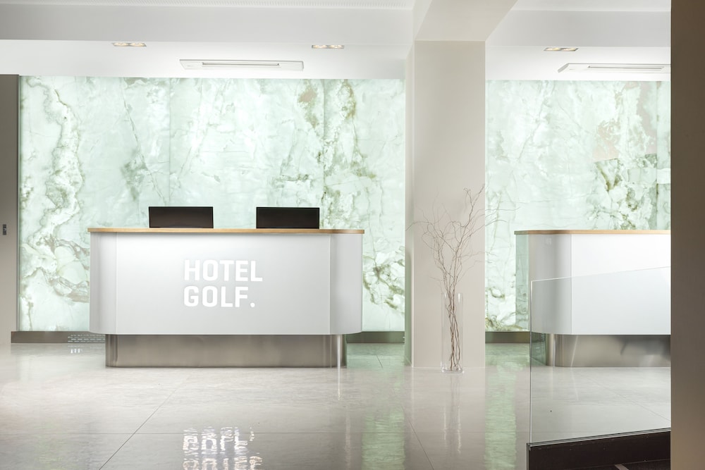 Hotel Golf Prague — Hotel building in Prague, Prague