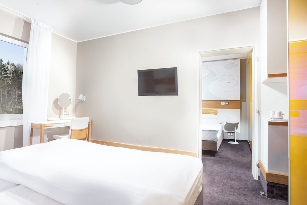 Hotel Golf Prague — Hotel rooms in Prague, Prague