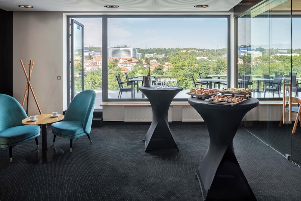 Hotel Golf Prague — Restaurant & bars in Prague, Prague