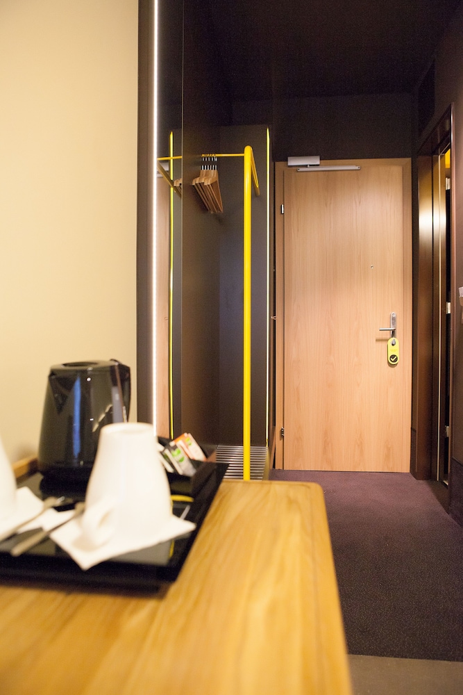 Hotel Golf Prague — Hotel rooms in Prague, Prague