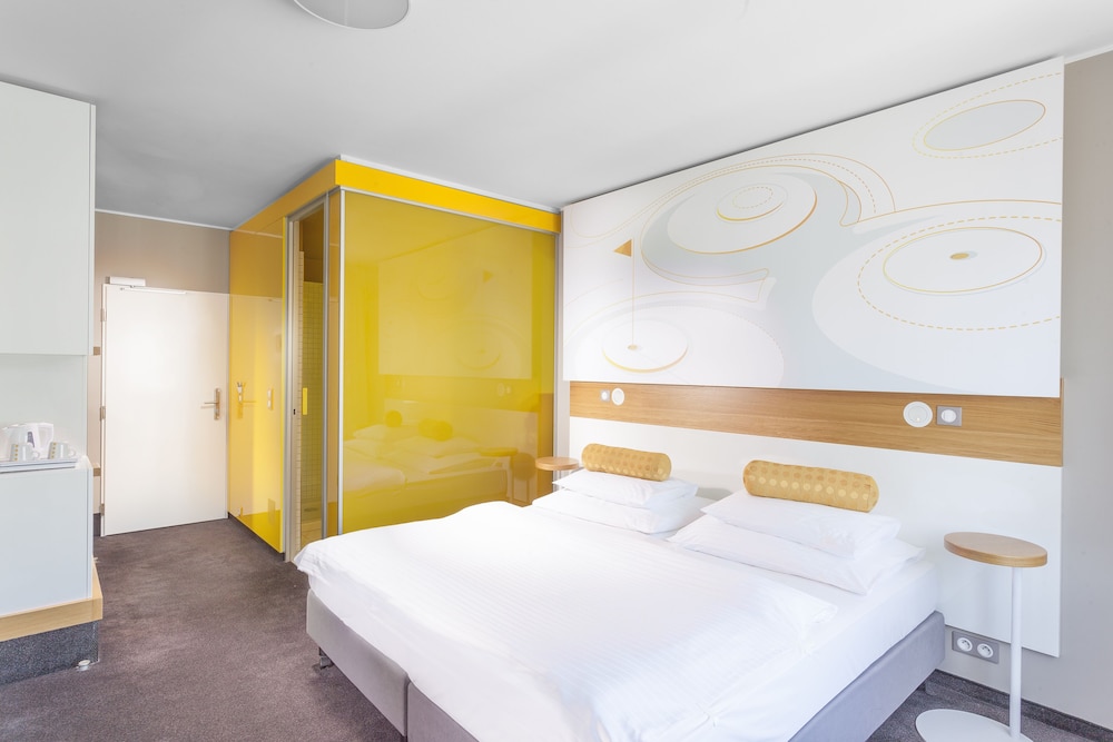 Hotel Golf Prague — Hotel rooms in Prague, Prague