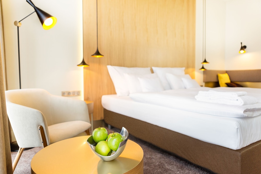 Hotel Golf Prague — Hotel rooms in Prague, Prague