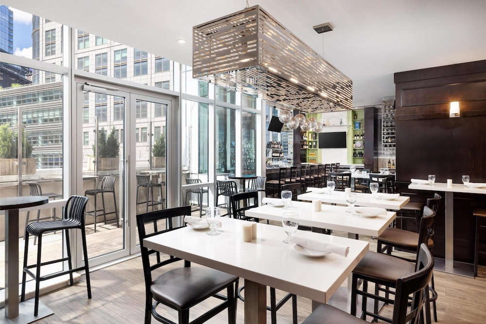 Hilton Garden Inn New York/Times Square Central — Restaurant & bars in New York City, New York State