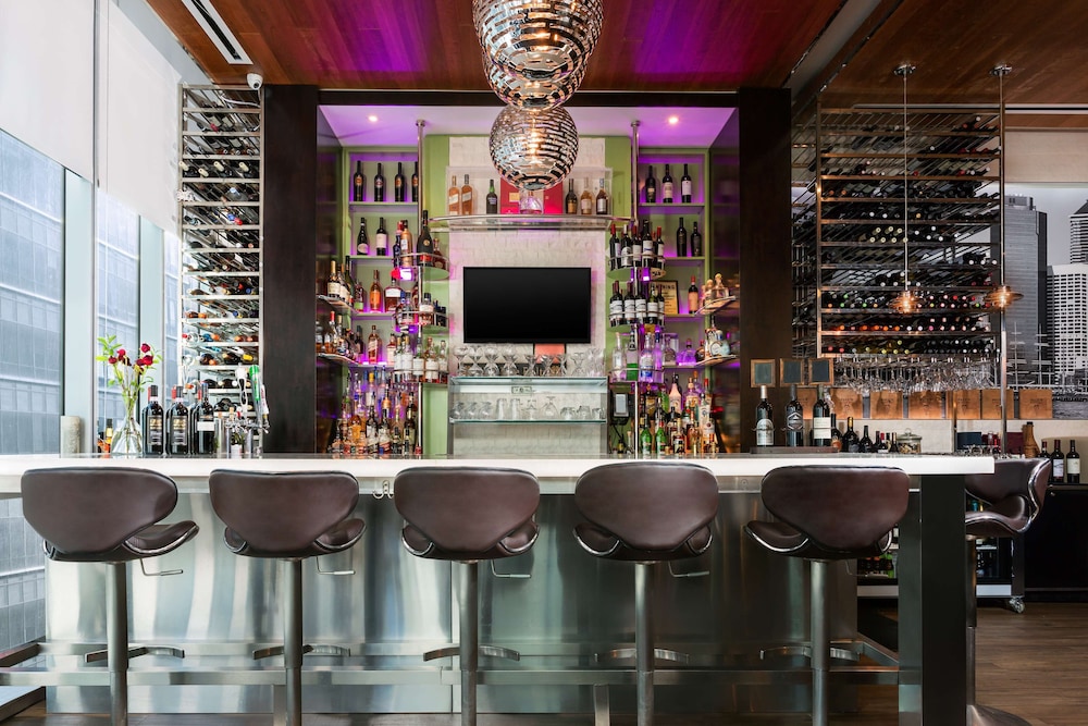 Hilton Garden Inn New York/Times Square Central — Restaurant & bars in New York City, New York State