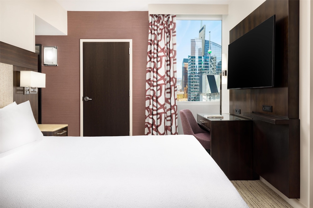 Hilton Garden Inn New York/Times Square Central — Hotel rooms in New York City, New York State