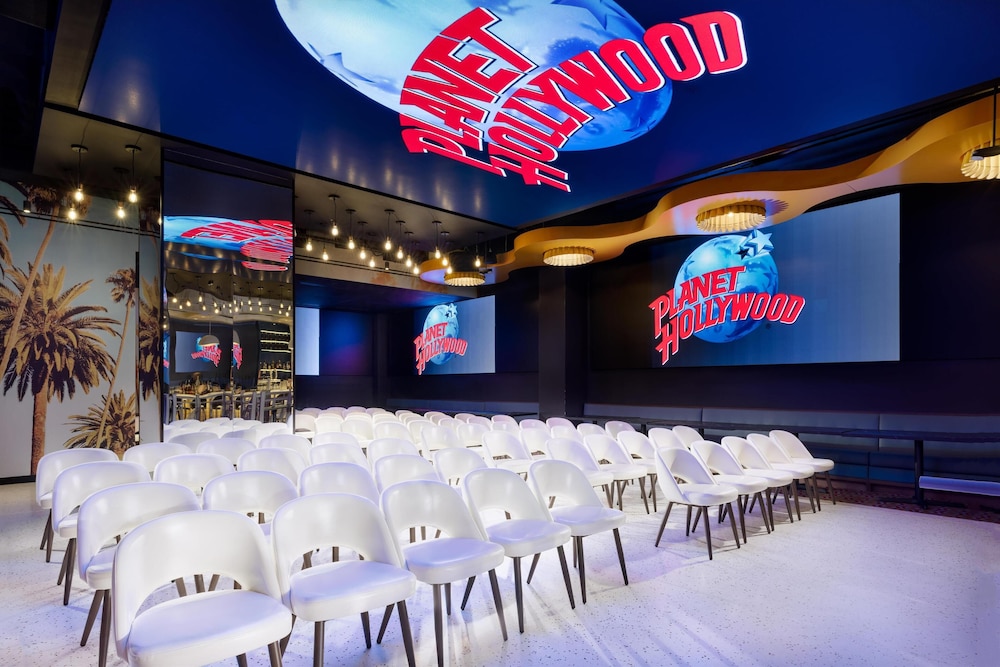 Hilton Garden Inn New York/Times Square Central — Attractions in the area in New York City, New York State