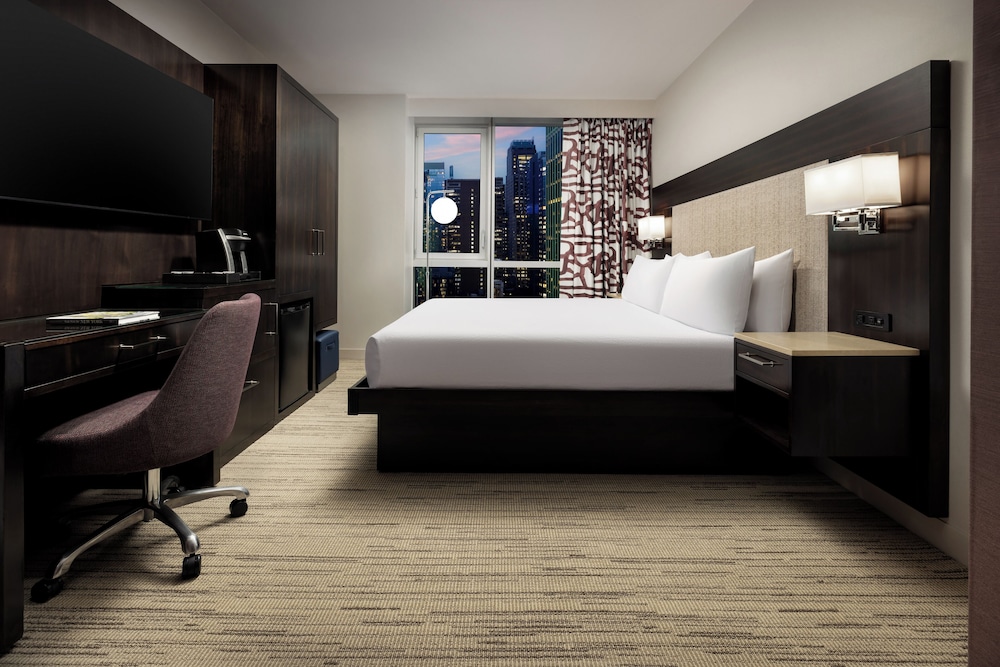 Hilton Garden Inn New York/Times Square Central — Hotel rooms in New York City, New York State
