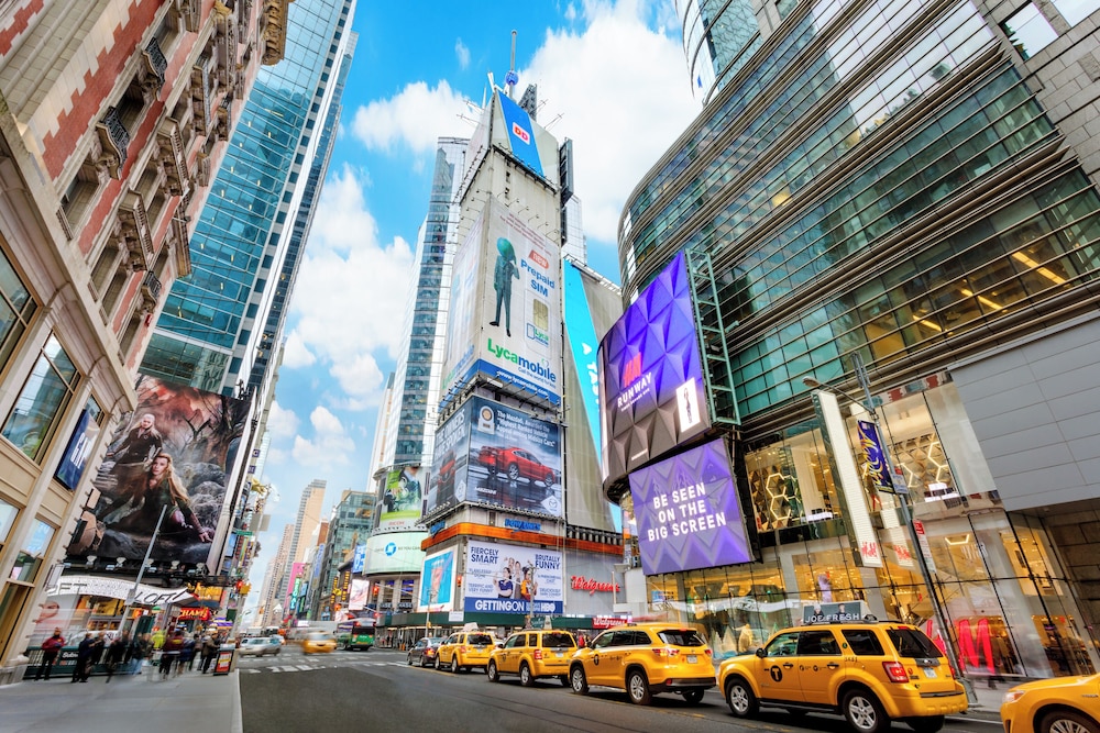 Hilton Garden Inn New York/Times Square Central — Attractions in the area in New York City, New York State